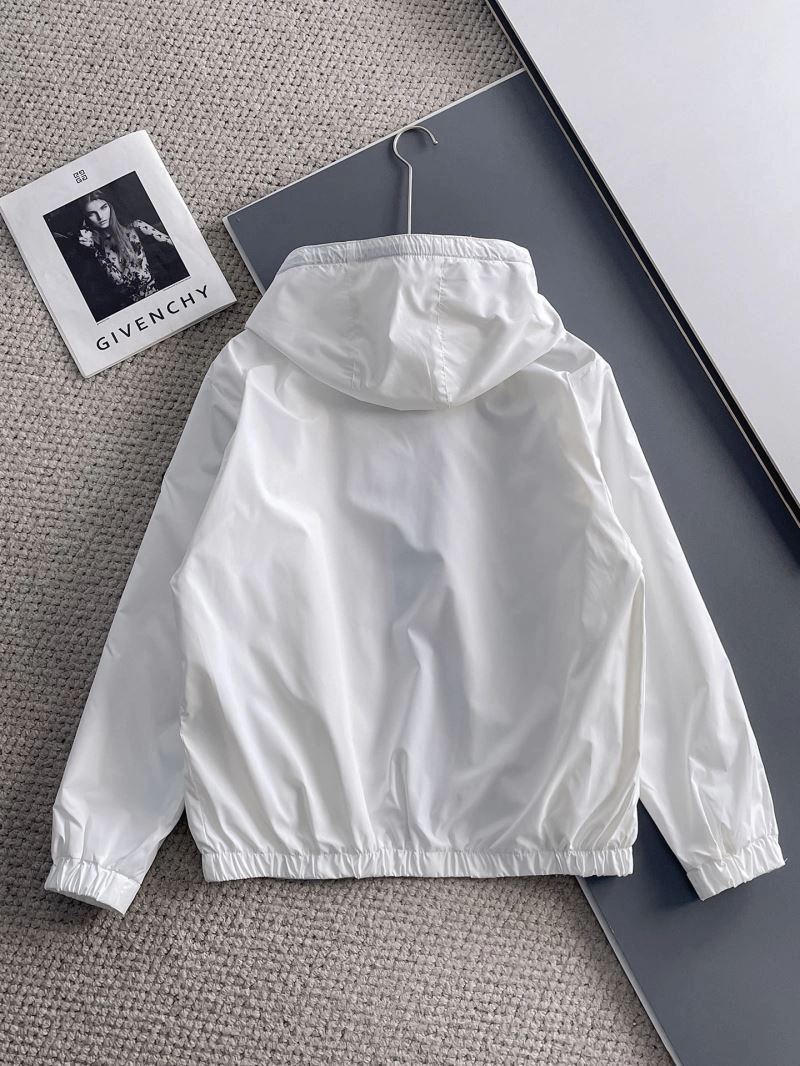 Moncler Outwear Comfortable 142467