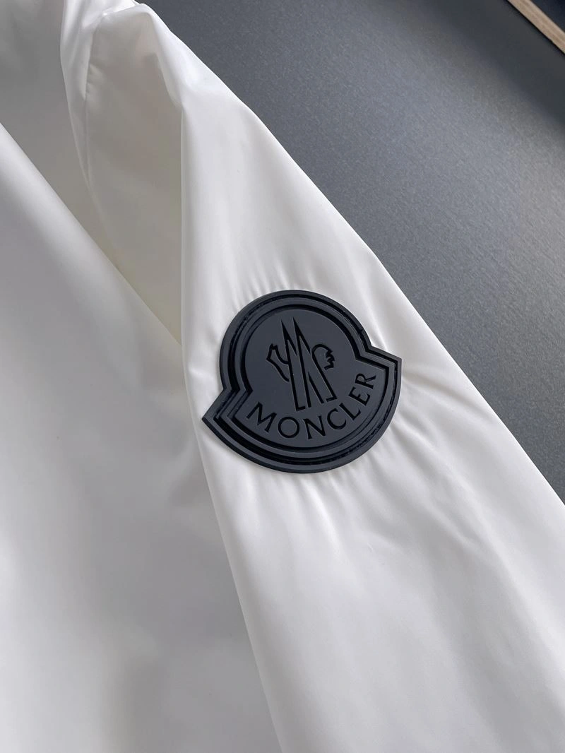 Moncler Outwear Comfortable 142467