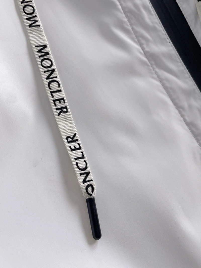 Moncler Outwear Comfortable 142467