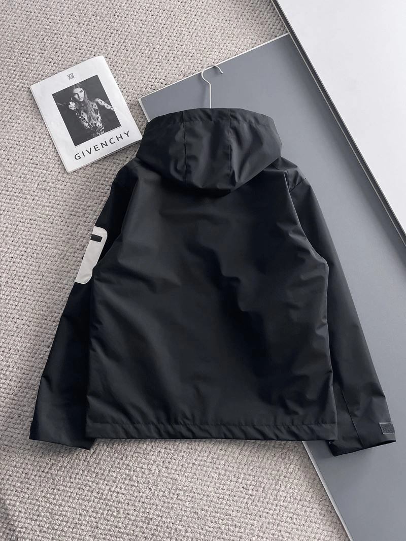 Popular Moncler Outwear 142459
