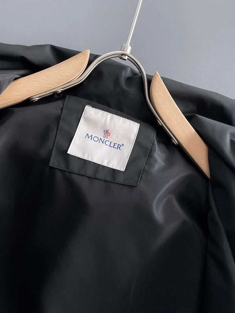 Popular Moncler Outwear 142459