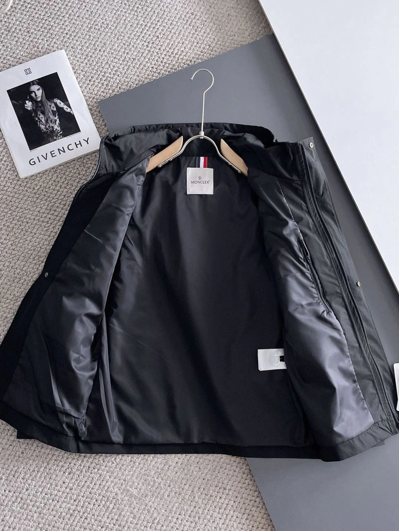 Timeless Moncler Outwear 142464
