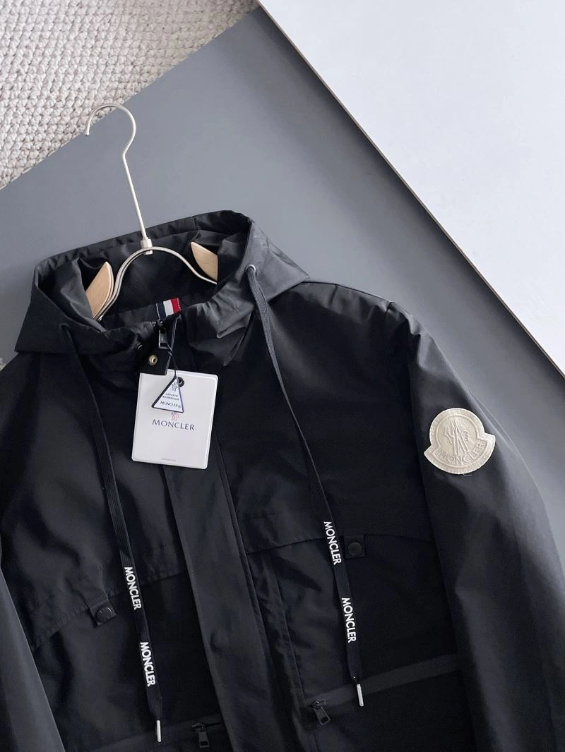 Timeless Moncler Outwear 142464