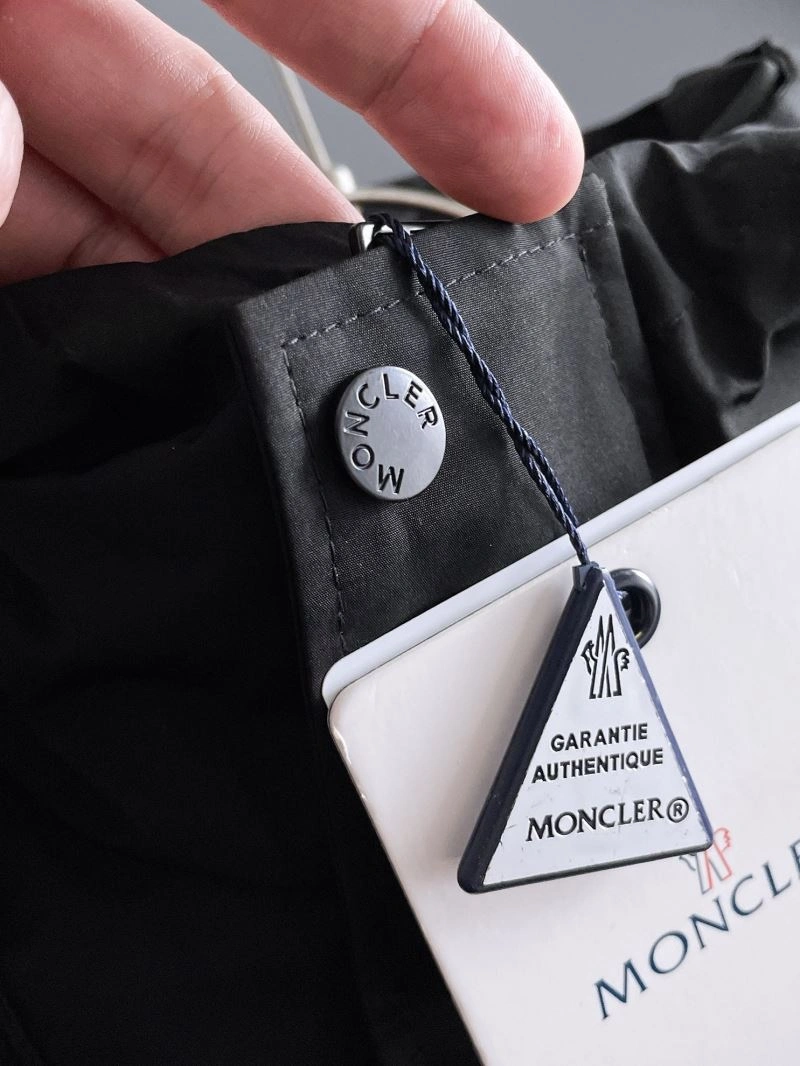 Timeless Moncler Outwear 142464