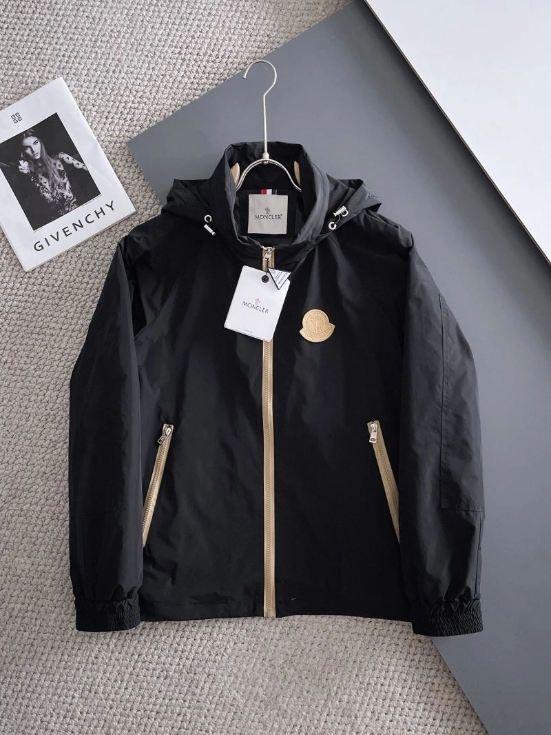 Moncler Outwear Sophisticated 142461