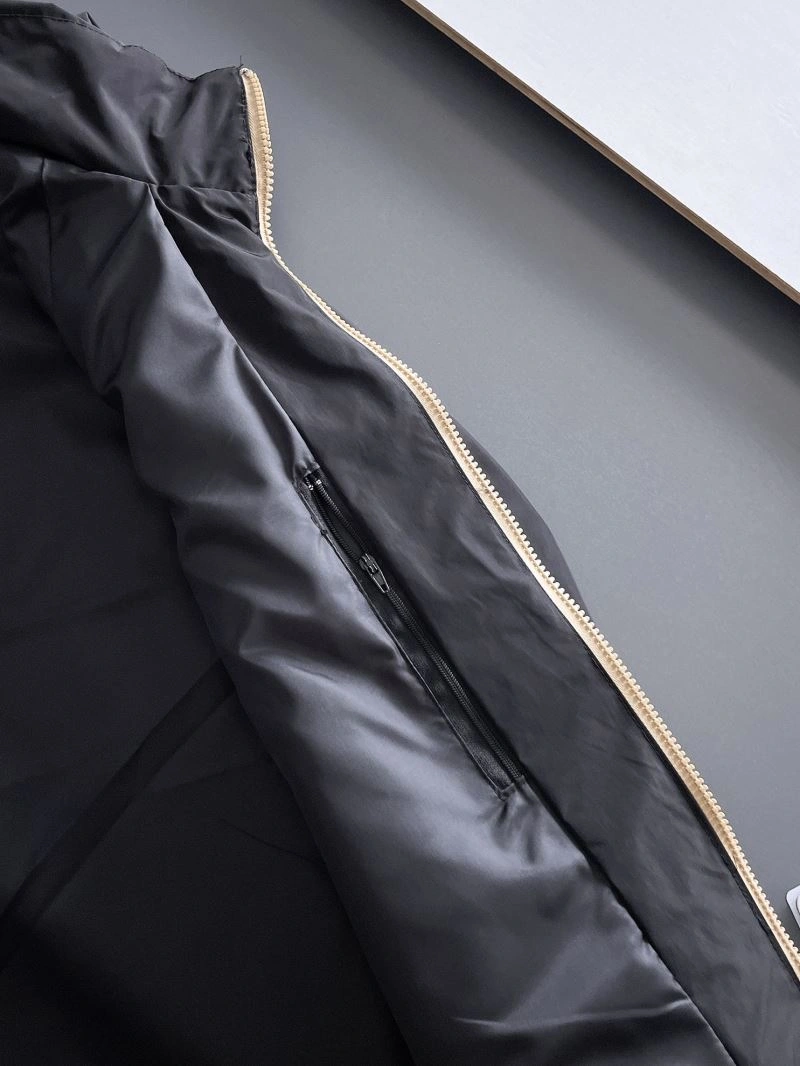 Moncler Outwear Sophisticated 142461