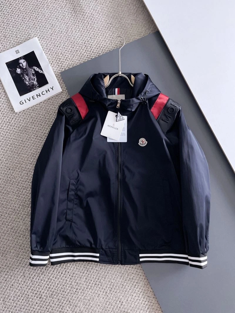 Moncler Outwear FreshLook 142463