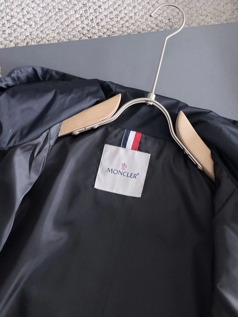 Moncler Outwear FreshLook 142463