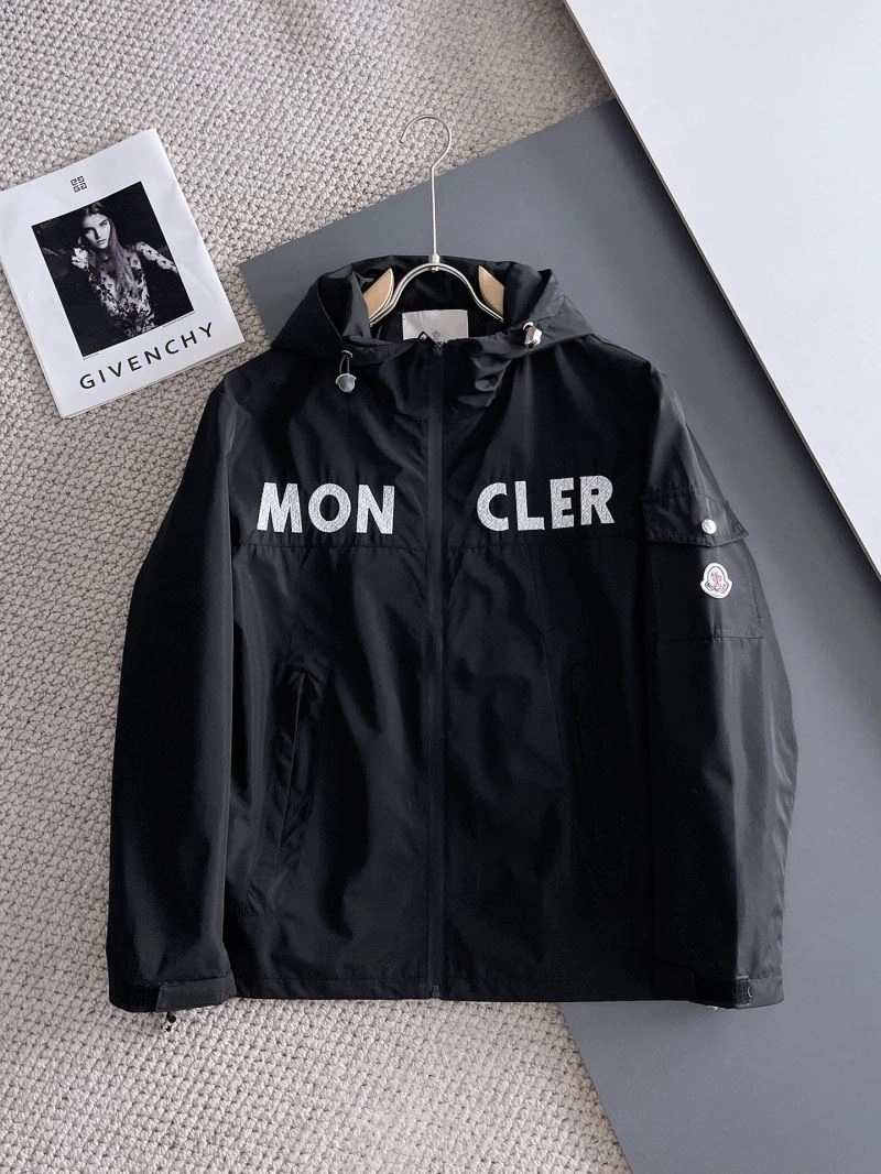Moncler Outwear SportInspired 142452
