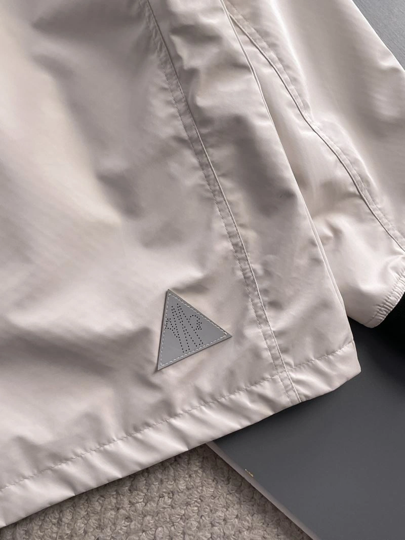Moncler Outwear Durable 142460