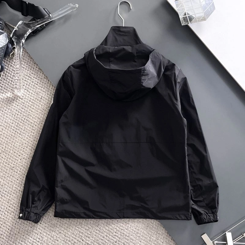Moncler Outwear Upgraded 142447