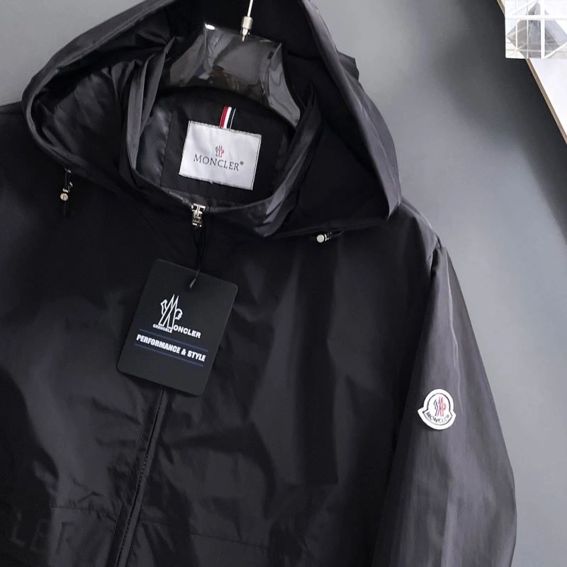 Moncler Outwear Upgraded 142447