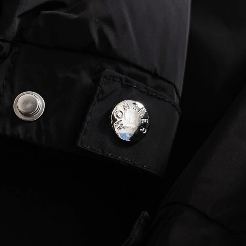 Moncler Outwear Upgraded 142447