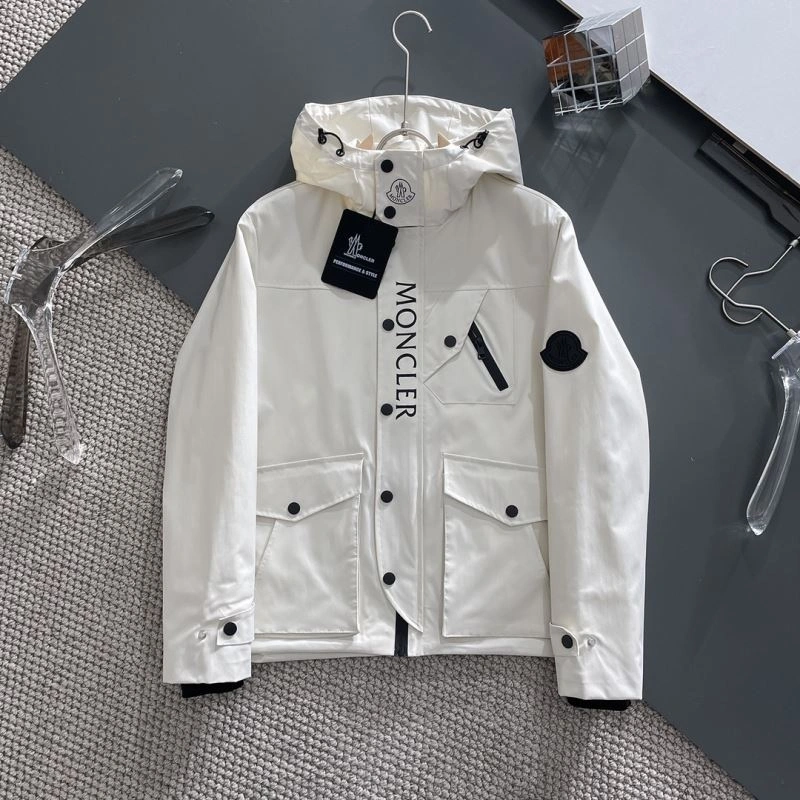 Casual Moncler Outwear 142443