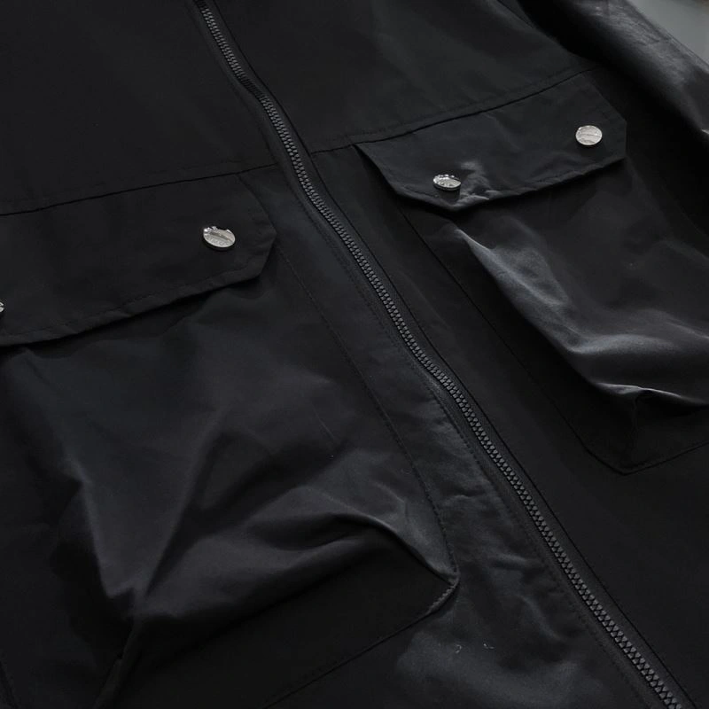 Compact Moncler Outwear 142441