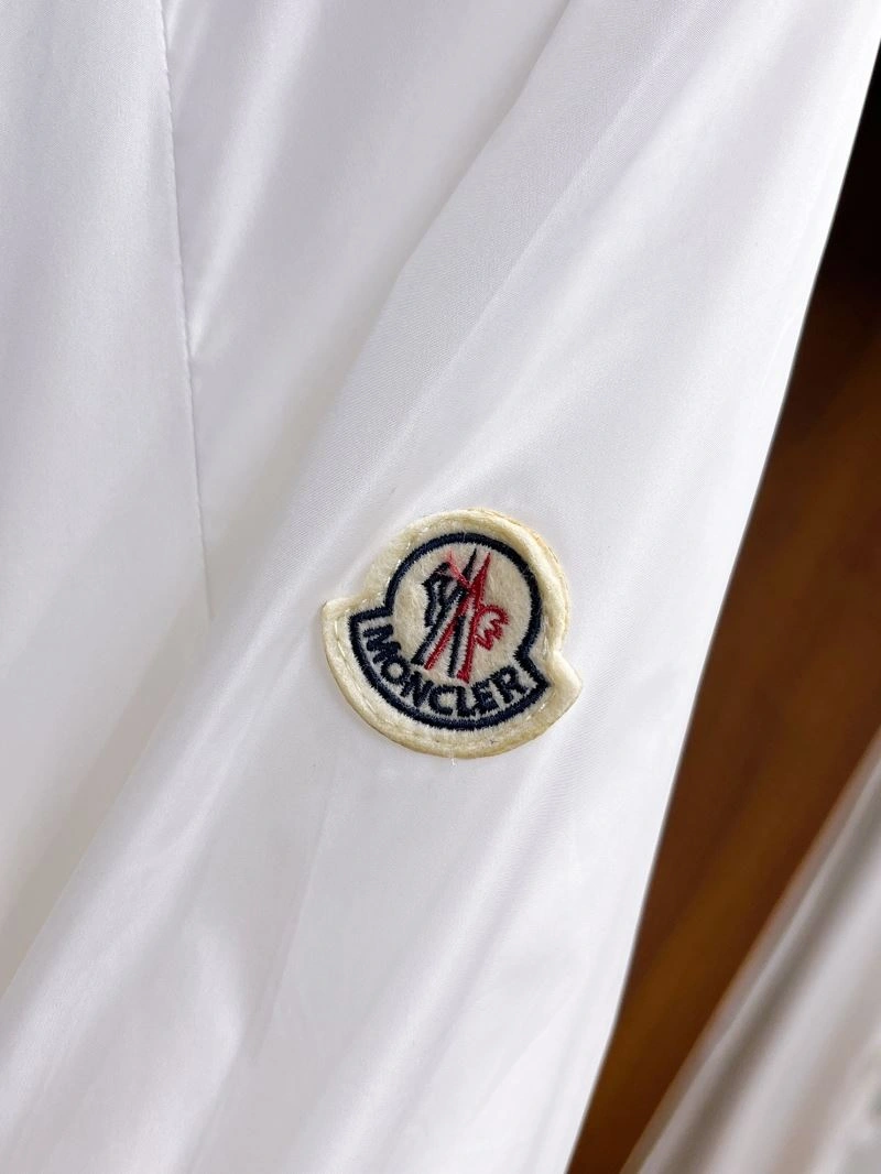 Seasonal Moncler Outwear 142440
