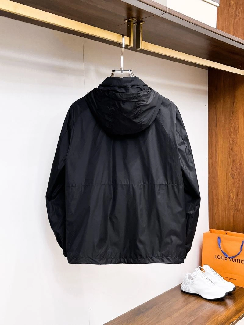 Moncler Outwear Bold 142450