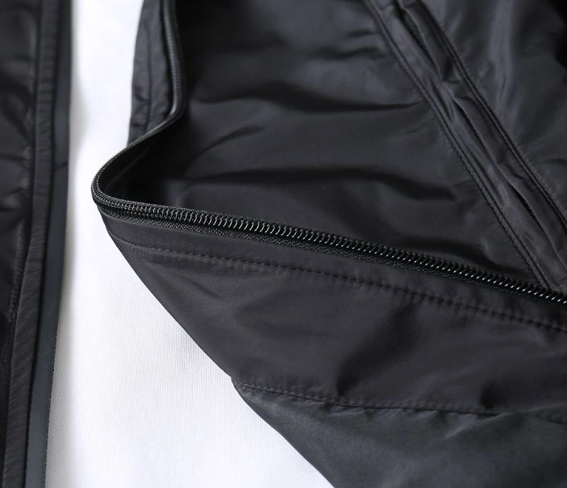 Moncler Outwear Snug 142436
