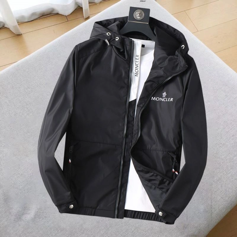 Youthful Moncler Outwear 142434