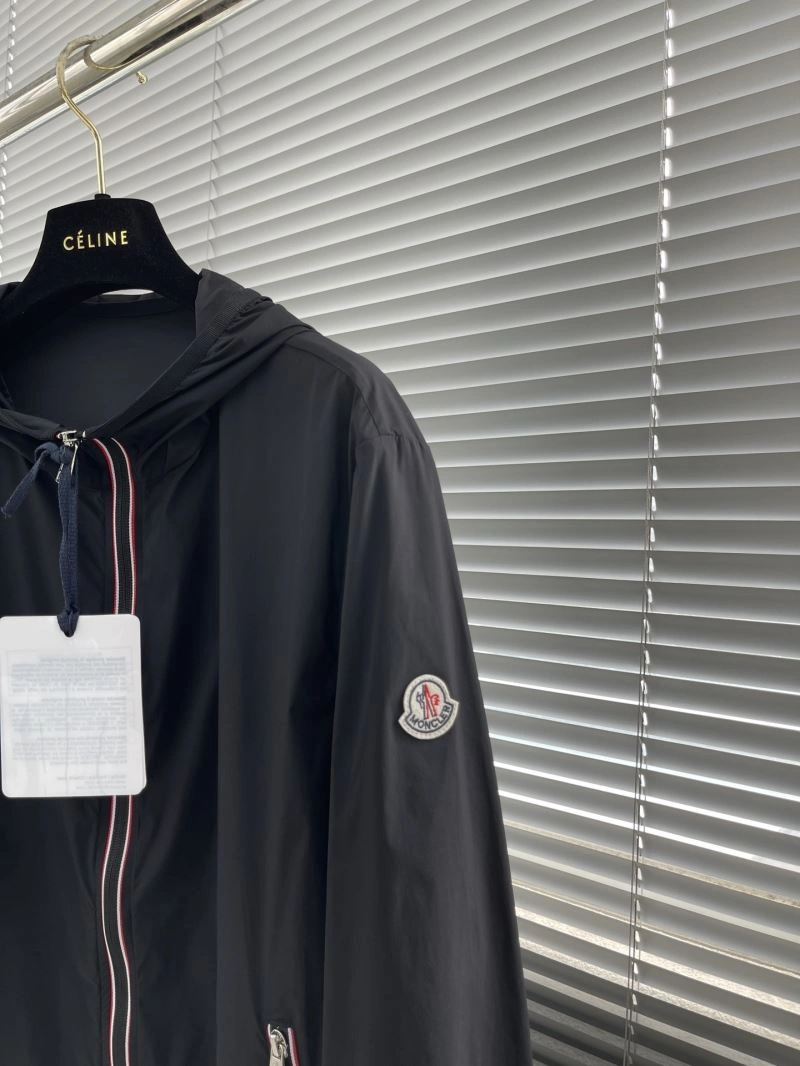 Moncler Outwear Youthful 142438