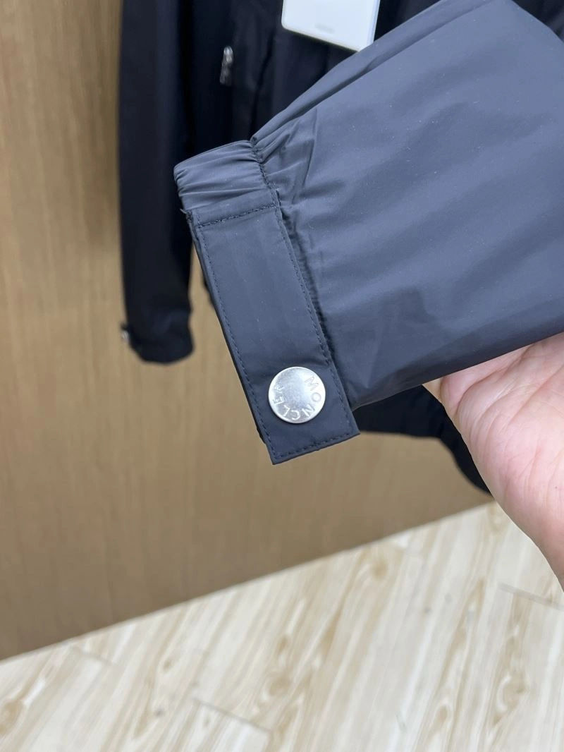 Comfortable Moncler Outwear 142433