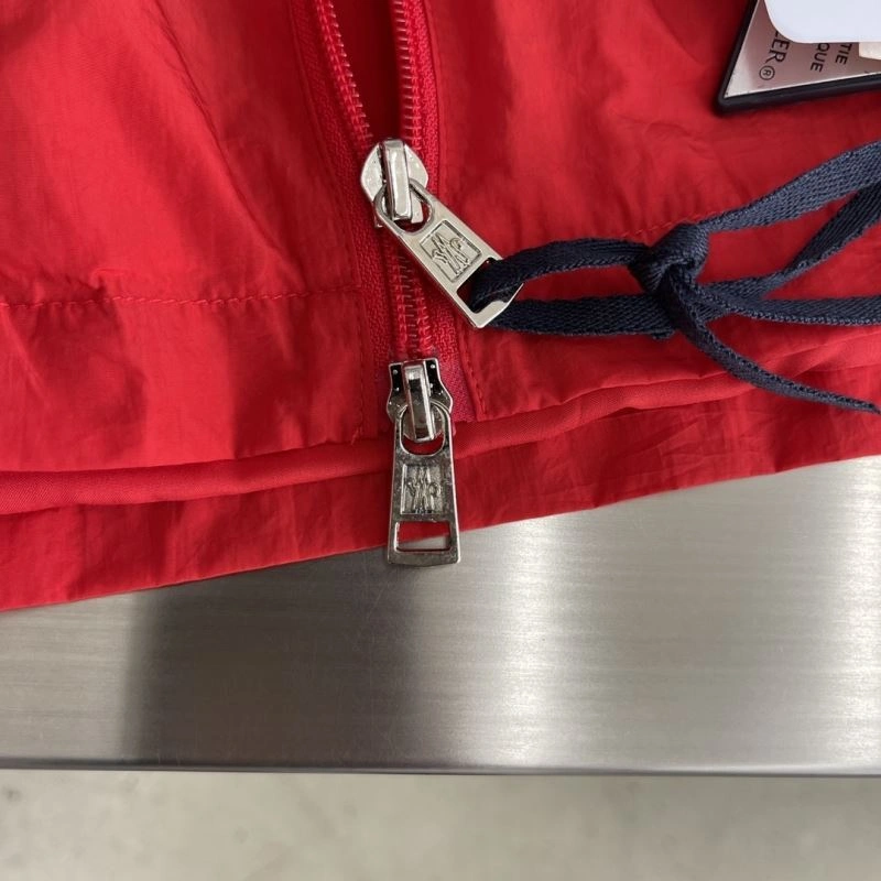 Moncler Outwear Classic 142423