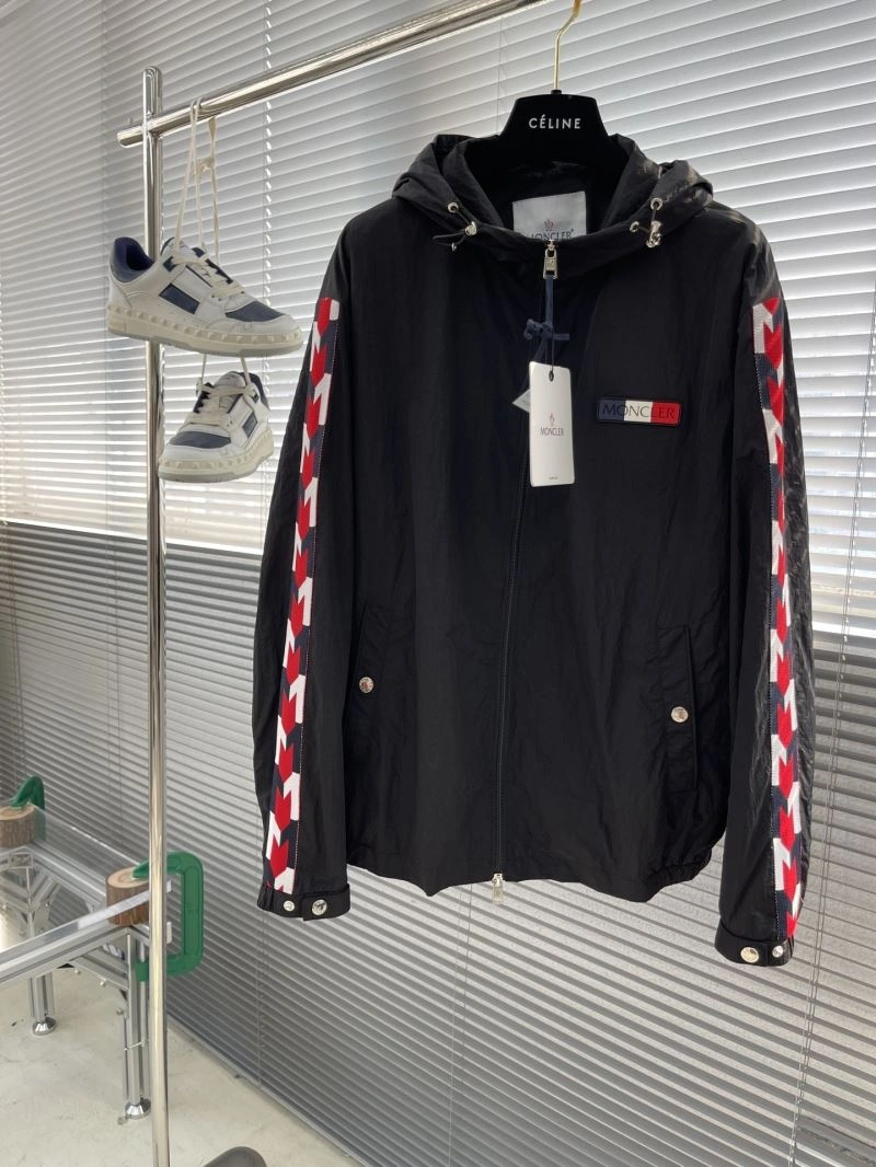 Moncler Outwear Youthful 142419