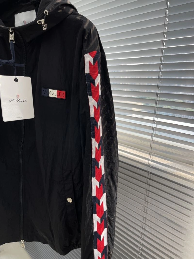 Moncler Outwear Youthful 142419