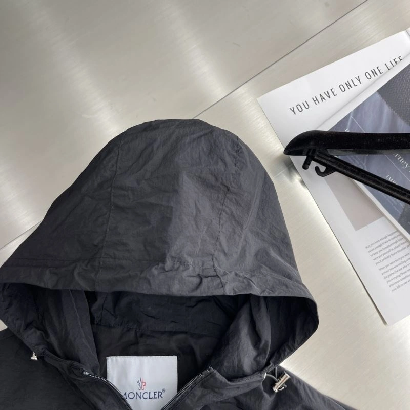 Moncler Outwear Youthful 142419