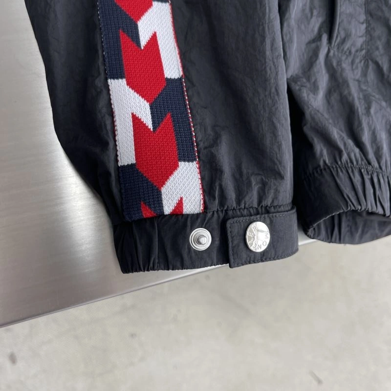 Moncler Outwear Youthful 142419