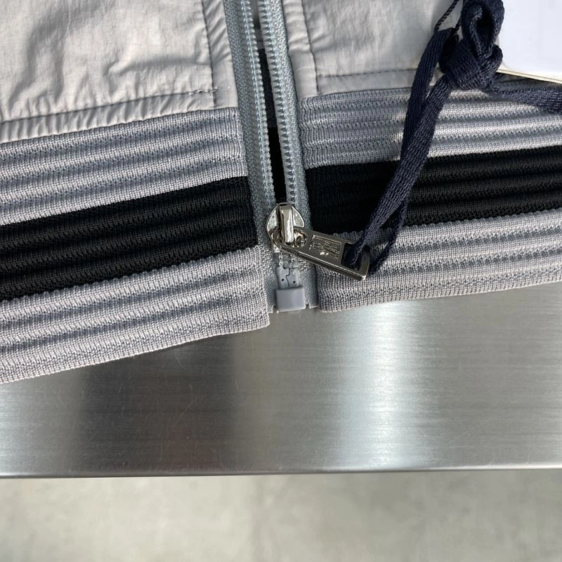 DailyWear Moncler Outwear 142420