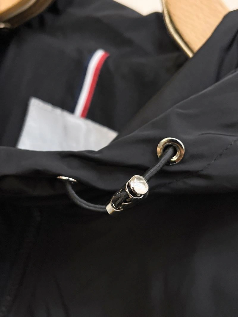 Moncler Outwear Trendsetting 142417
