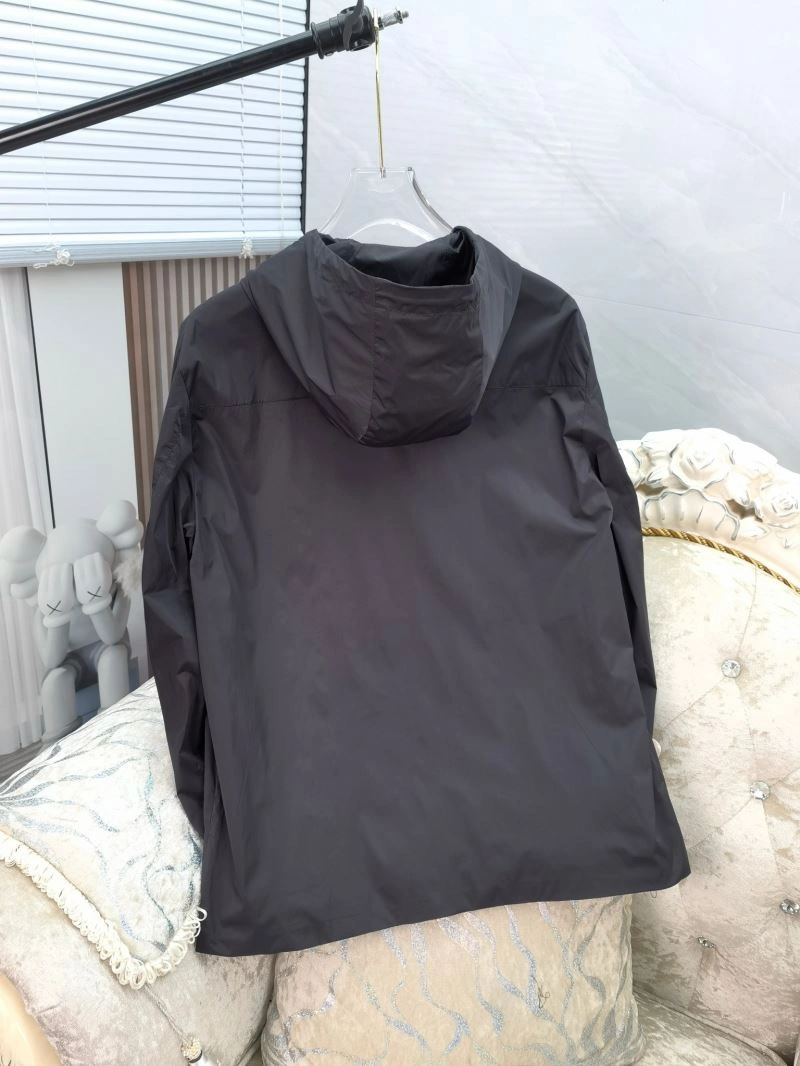 Moncler Outwear EasyCare 142418
