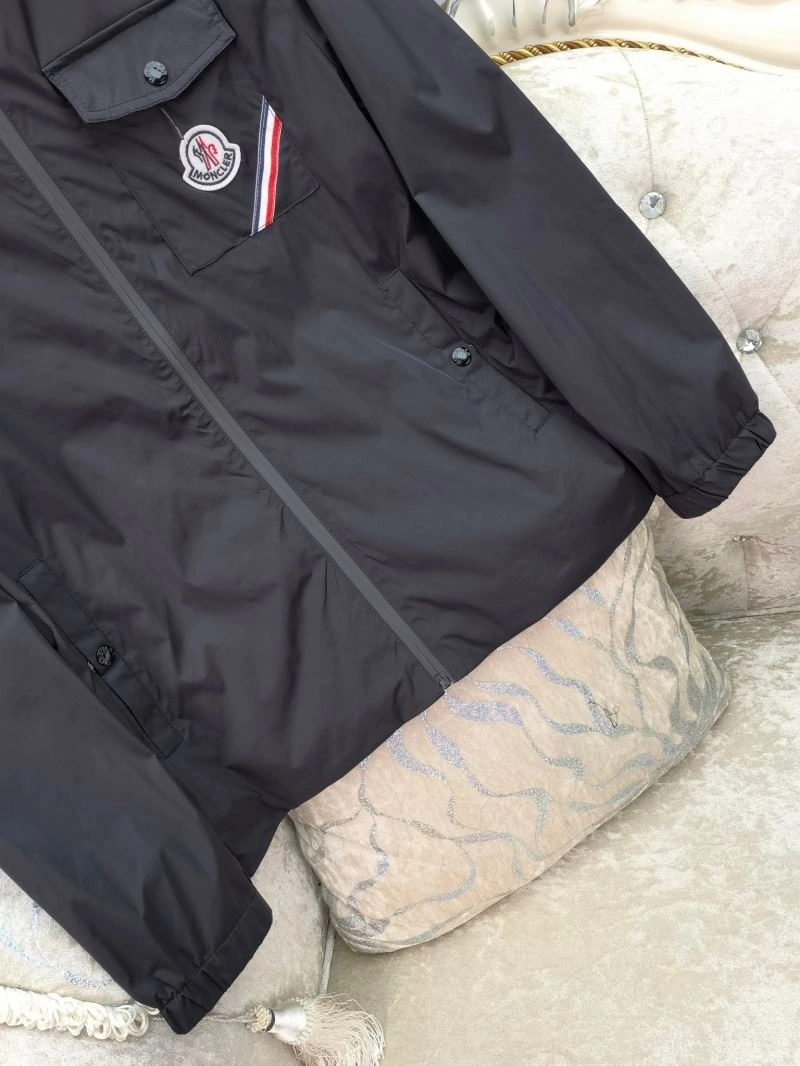 Moncler Outwear EasyCare 142418