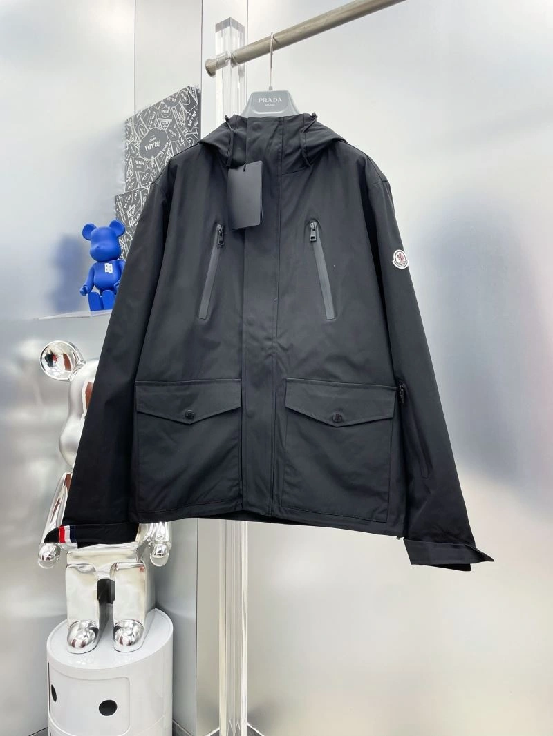 HighPerformance Moncler Outwear 142408