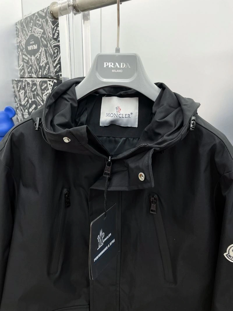 HighPerformance Moncler Outwear 142408
