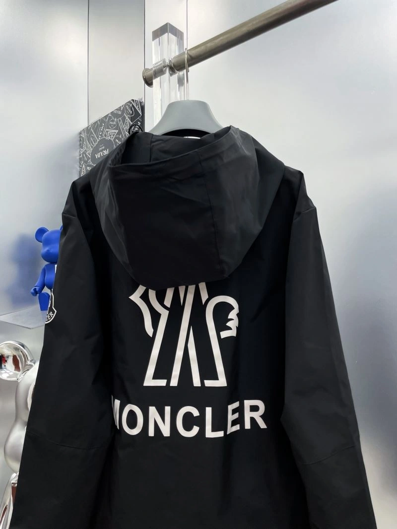 Moncler Outwear WrinkleFree 142422