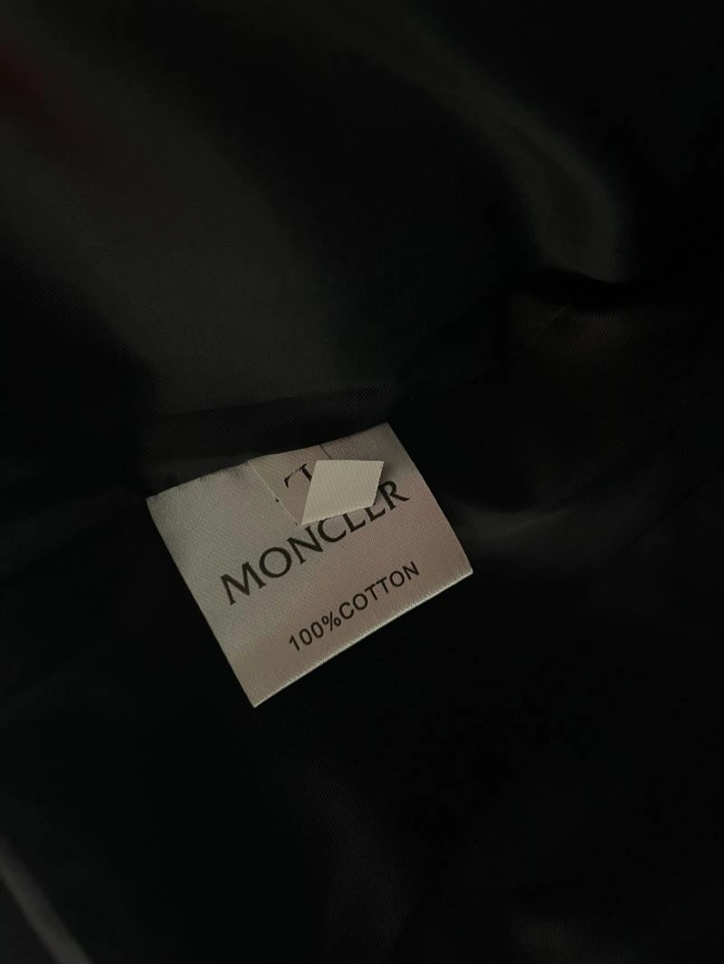 Moncler Outwear WrinkleFree 142422