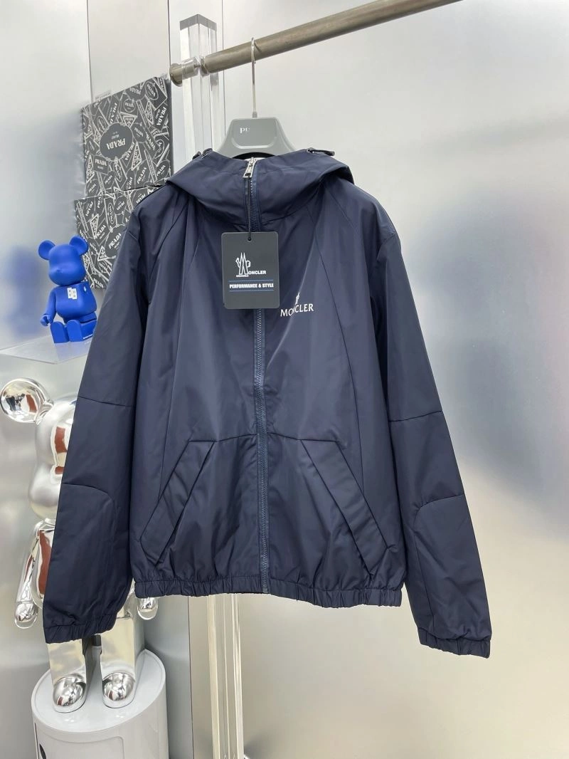Moncler Outwear Breathable 142407