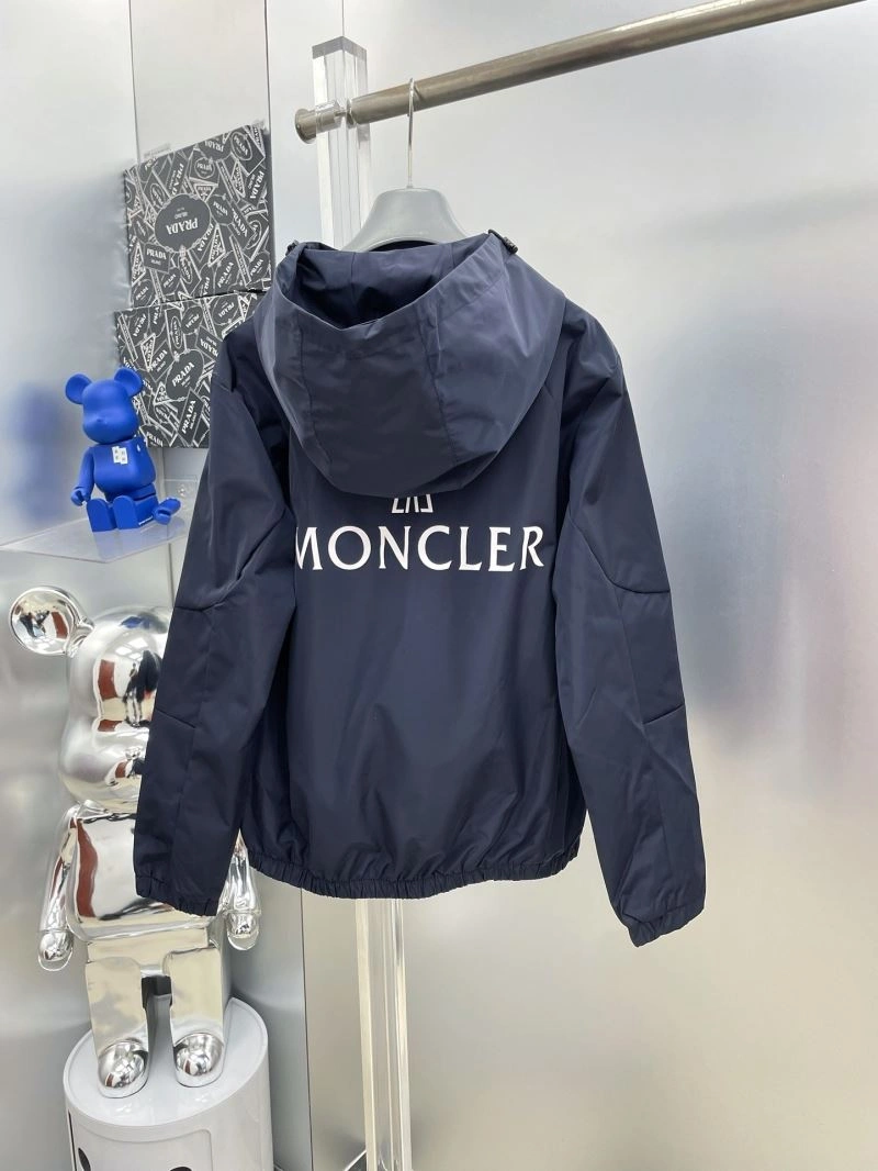 Moncler Outwear Breathable 142407