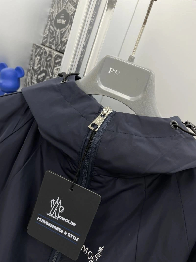 Moncler Outwear Breathable 142407