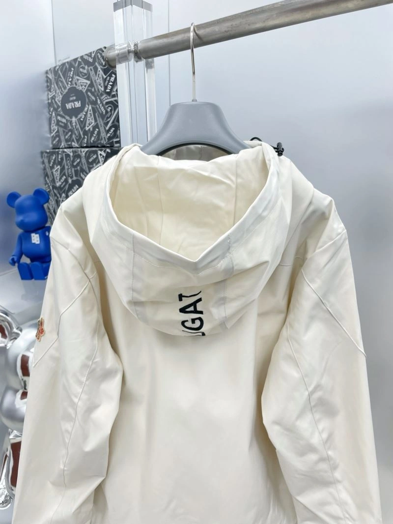 Moncler Outwear Unisex 142400
