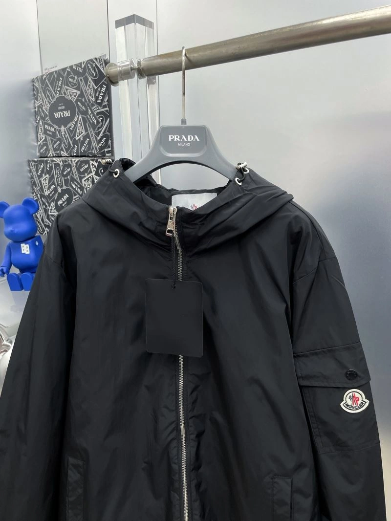 Moncler Outwear Effortless 142405