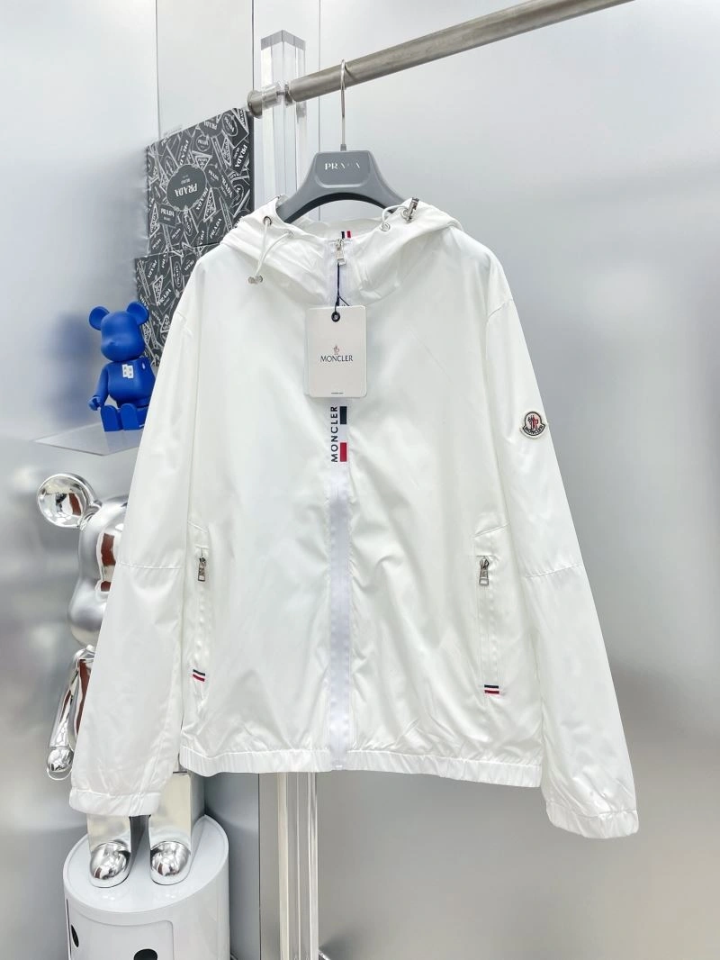 Moncler Outwear NewStyle 142415