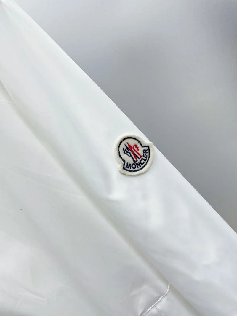 Moncler Outwear NewStyle 142415