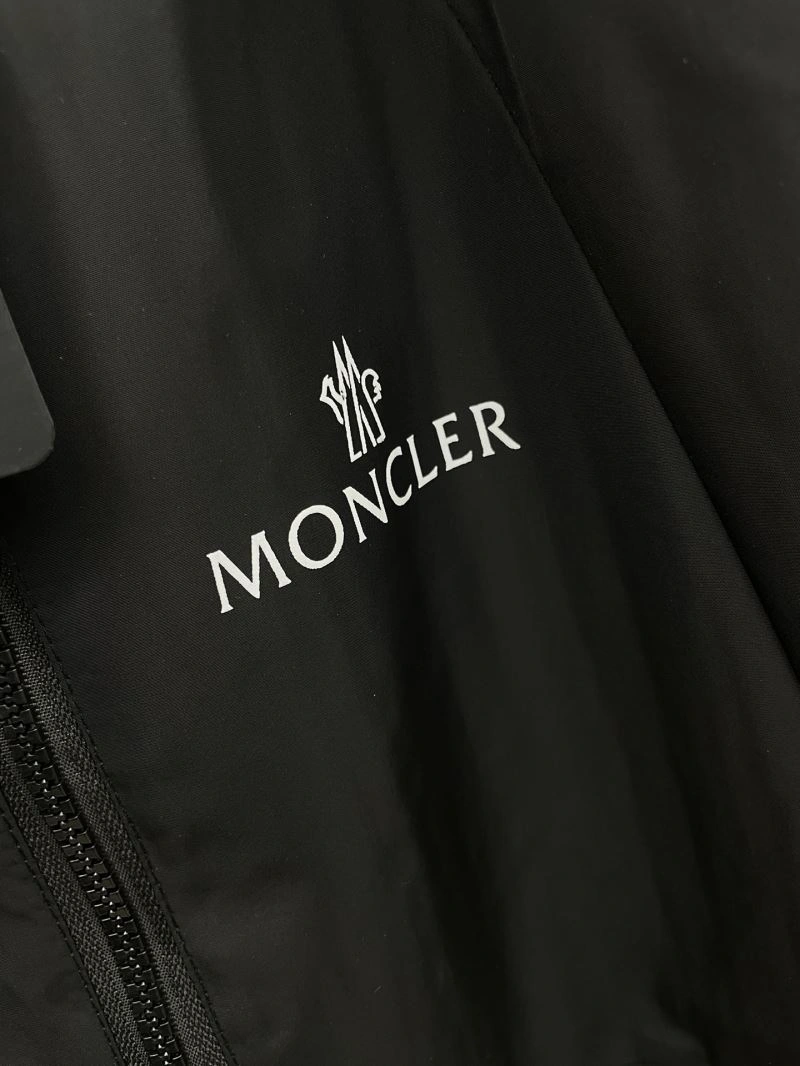 Efficient Moncler Outwear 142397