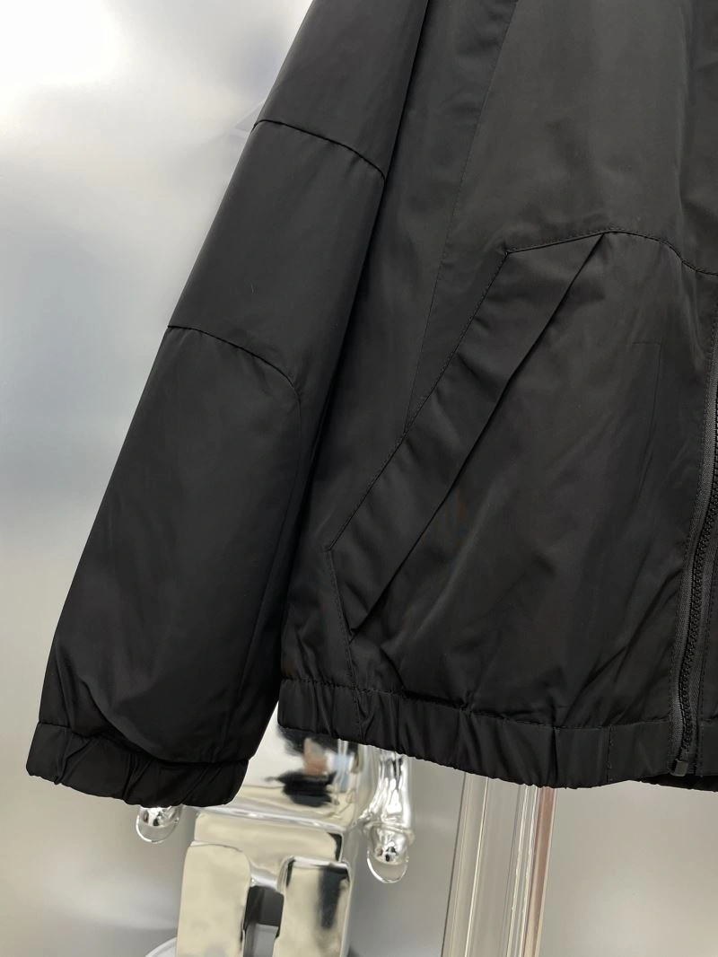 Efficient Moncler Outwear 142397
