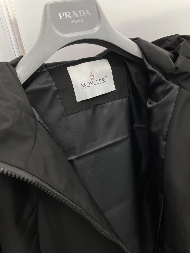 Efficient Moncler Outwear 142397