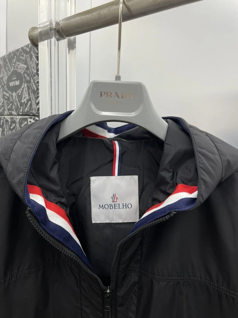 MoistureWicking Moncler Outwear 142401