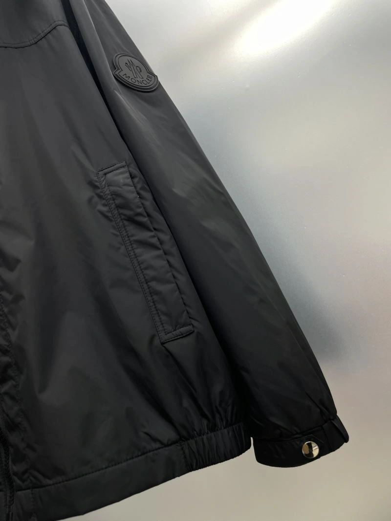 MoistureWicking Moncler Outwear 142401